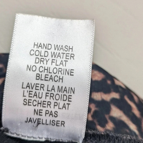 Beach Riot Off Shoulder Leopard Blouse Small Flowy Lightweight Animal Revolve‎ - Picture 4 of 7